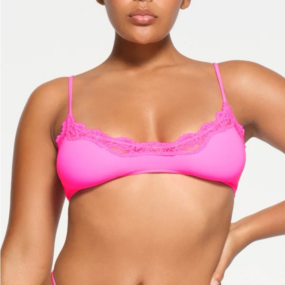 SKIMS Fits Everybody Lace Scoop Bralette Taffy Tonal Plus Size NWT